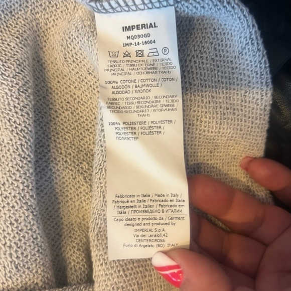 Trendy Grey Hoodie w/ Faux Leather Sleeves & Cut-Out Back – Size Small (Fits M) - Picture 12 of 15